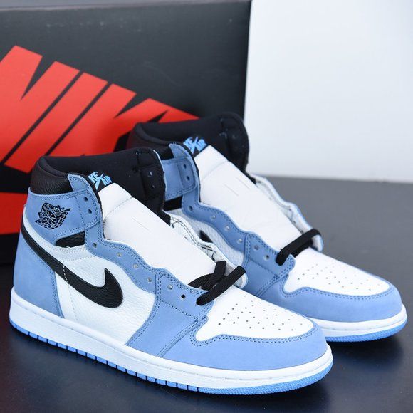 Air Jordan 1 Retro High OG 'University Blue'