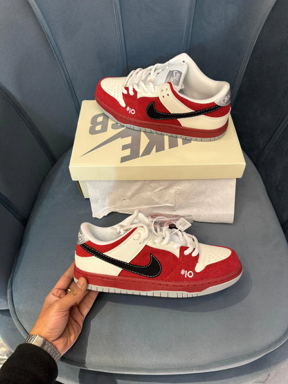 NIKE ‘’SB DUNK SKATEBOARD LOW ROLLER DERBY’’