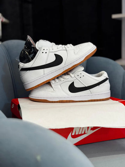 NIKE'' SB DUNK WHITE GUM ''