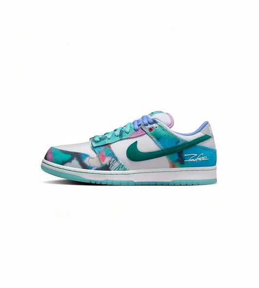 NIKE “SB DUNK FUTURA LABORATORIES”