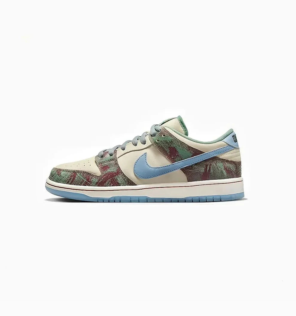NIKE “SB DUNK CRENSHOWS SKATE CLUB”