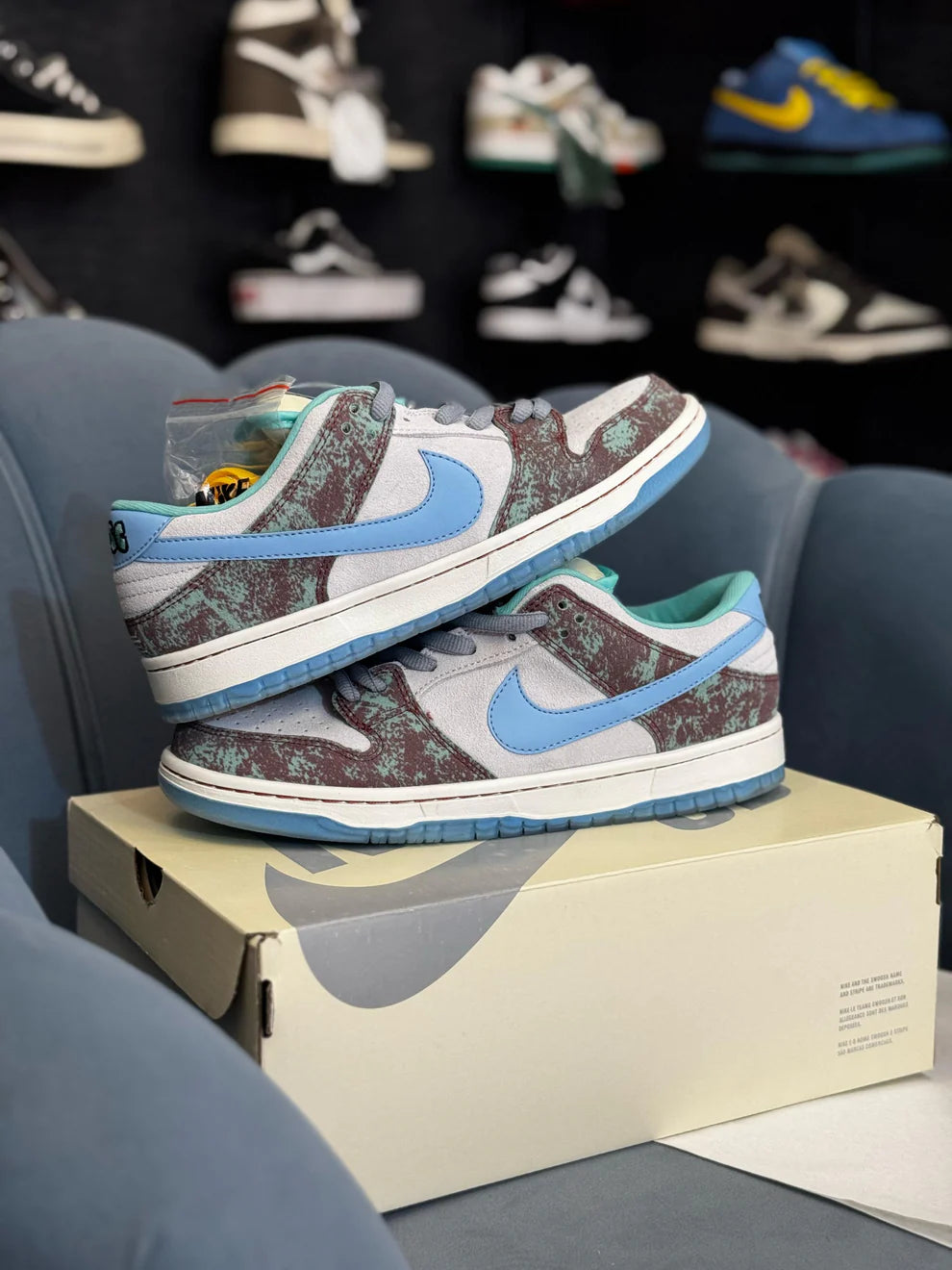 NIKE “SB DUNK CRENSHOWS SKATE CLUB”