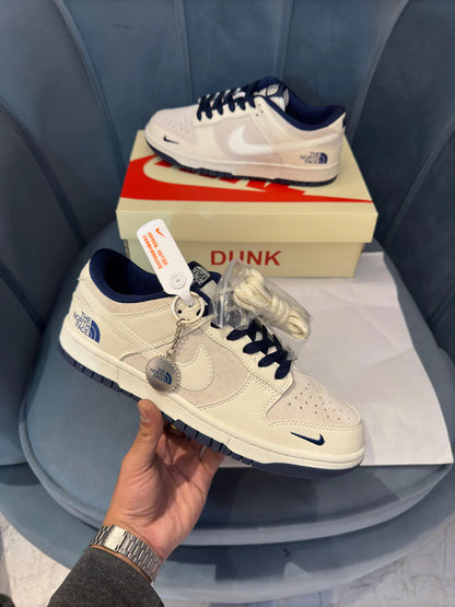 NIKE'' SB DUNK THE NORTH FACE ''