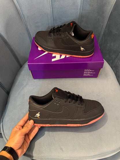 NIKE ''SB DUNK NYC PIGEON BLACK''