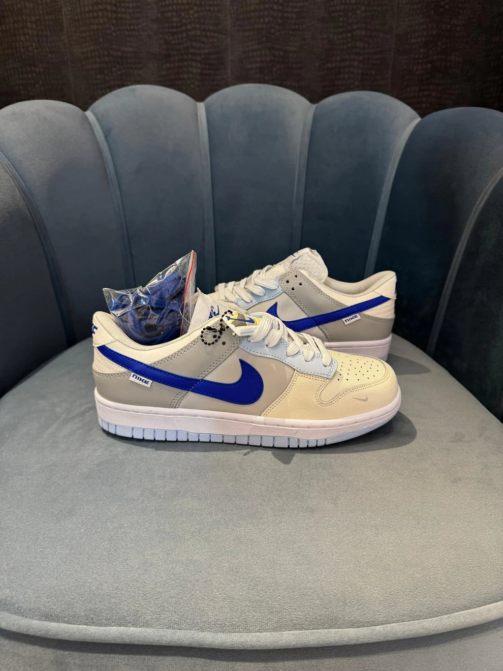 NIKE SB DUNK ''IVORY HYPER ROYAL''