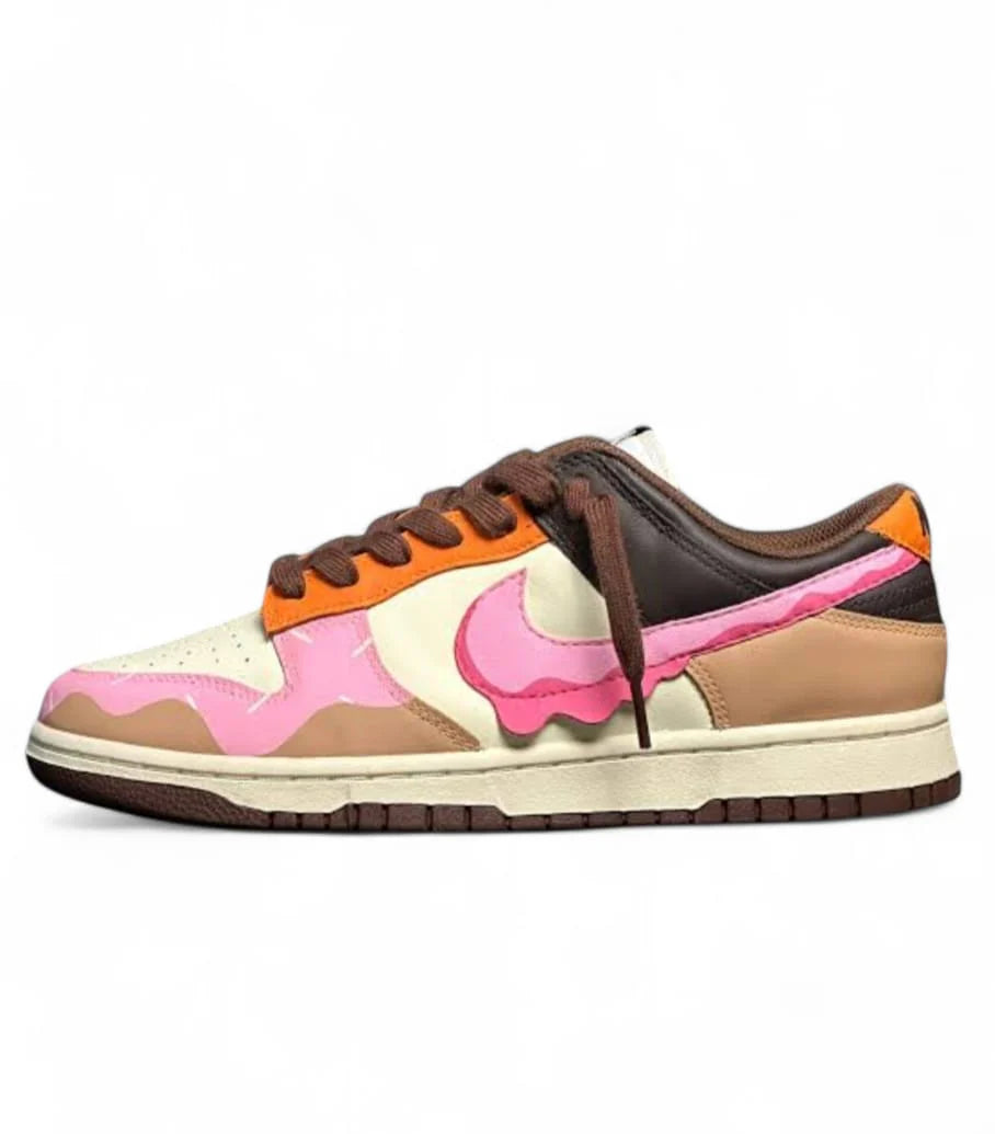 NIKE''SB DUNK WHAT THE DUNKIN DONUT''