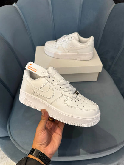 NIKE AIRFORCE1