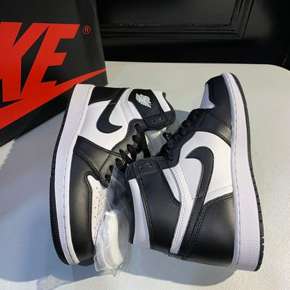 Air Jordan 1 Retro High OG 'Black White'
